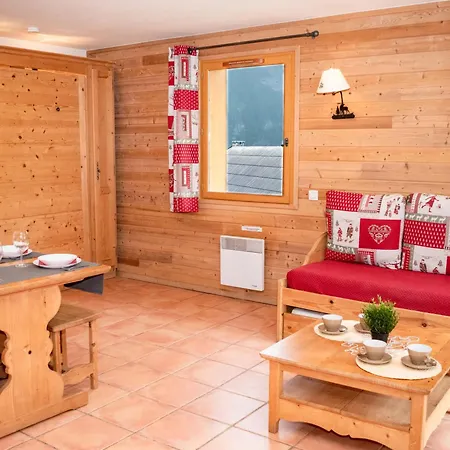 Avec Balcon Et Parking, A Pra Loup 1500 - Fr-1-504-301 * Uvernet-Fours