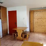 Apartment Avec Balcon Et Parking, A Pra Loup 1500 - Fr-1-504-301