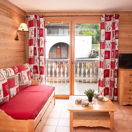 Avec Balcon Et Parking, A Pra Loup 1500 - Fr-1-504-301 Apartment