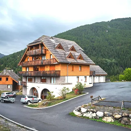 Avec Balcon Et Parking, A Pra Loup 1500 - Fr-1-504-301 * Uvernet-Fours
